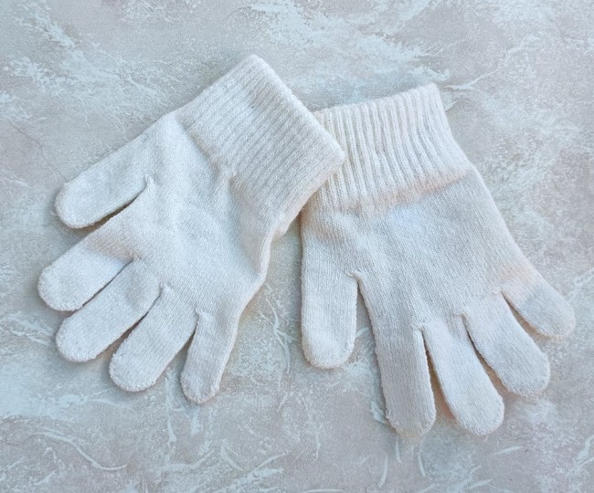دستکش سفید بافت بچگانه برند C&A 
